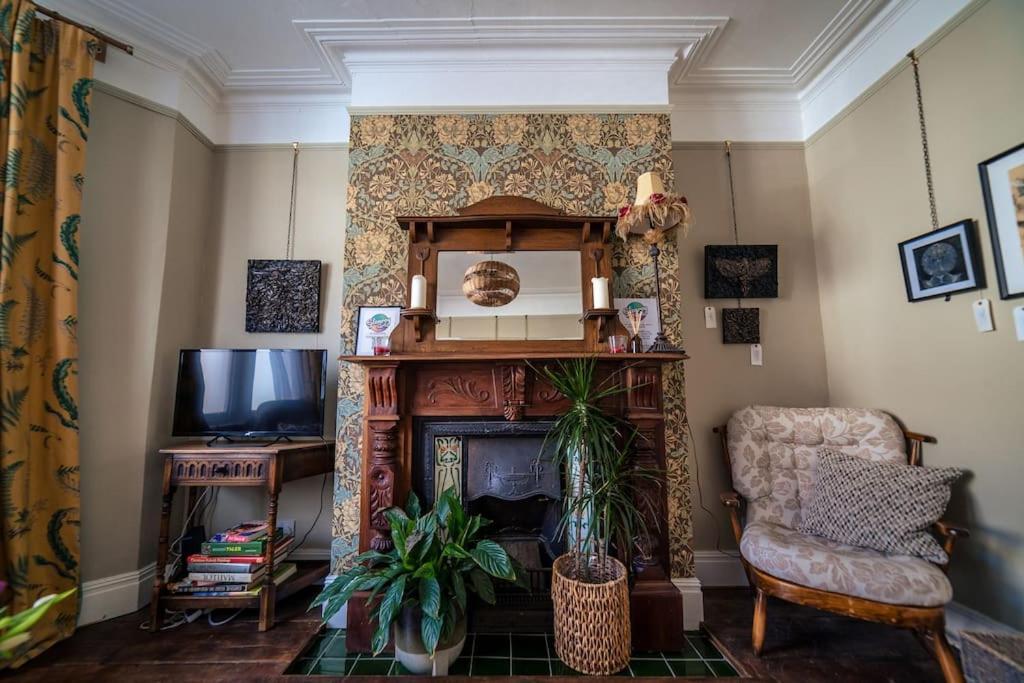 Glenroy Arts Gallery Meets Living Space 卡迪夫 外观 照片