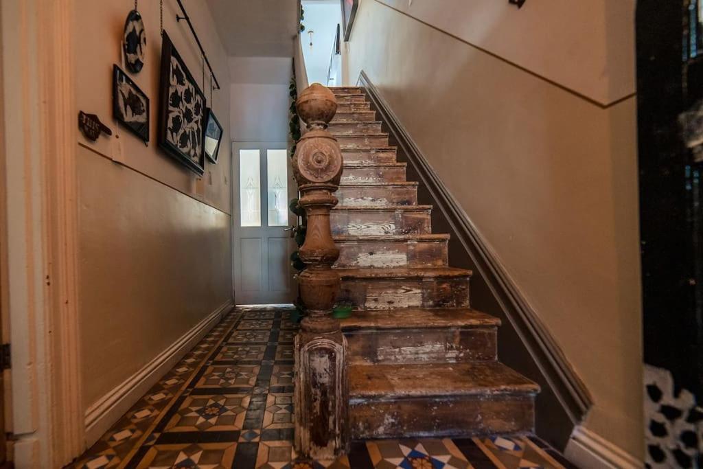 Glenroy Arts Gallery Meets Living Space 卡迪夫 外观 照片